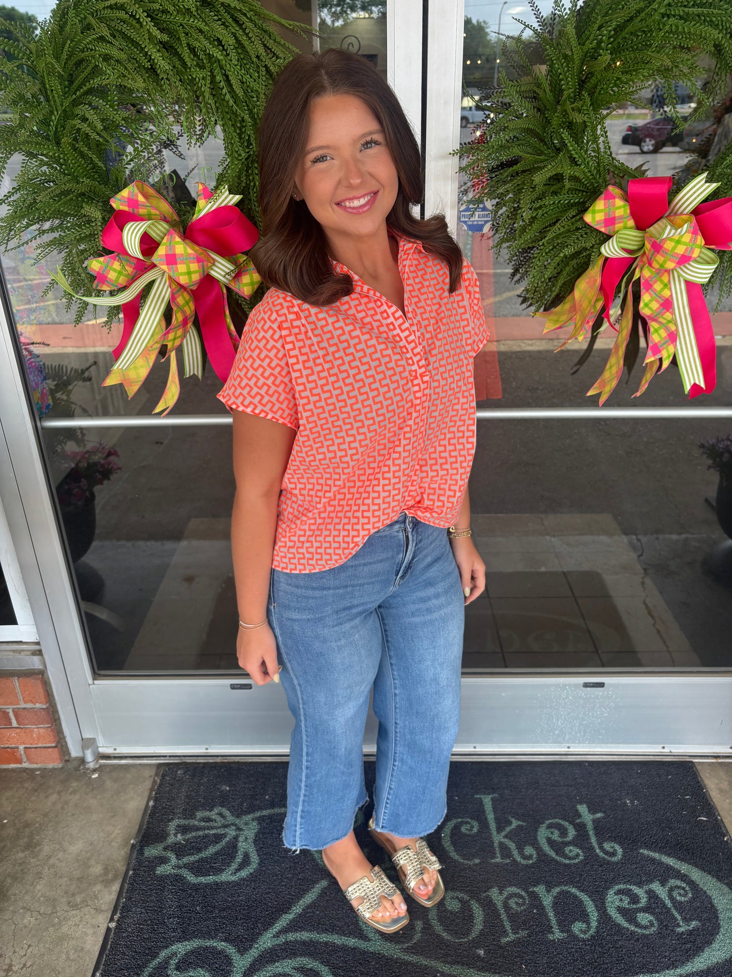 Neon Orange Maze Popover Top