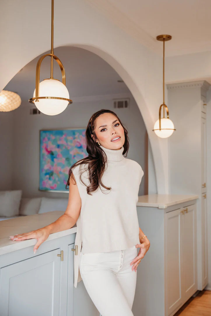 Oatmeal HiLo Slvless Turtle Neck Sweater