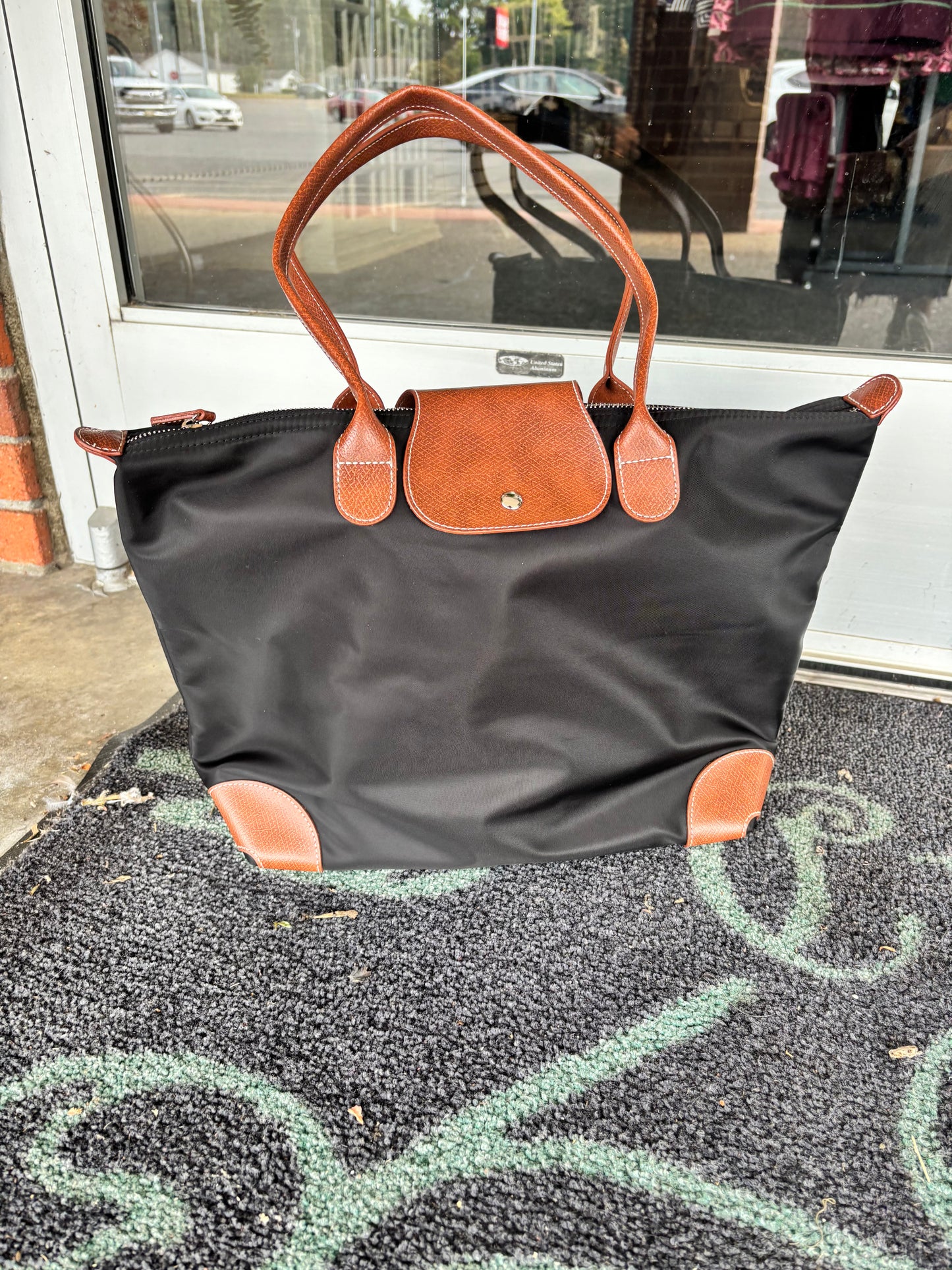 Nylon zip top tote
