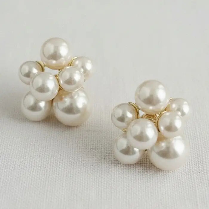 Chic Vintage pearl layered drop earring