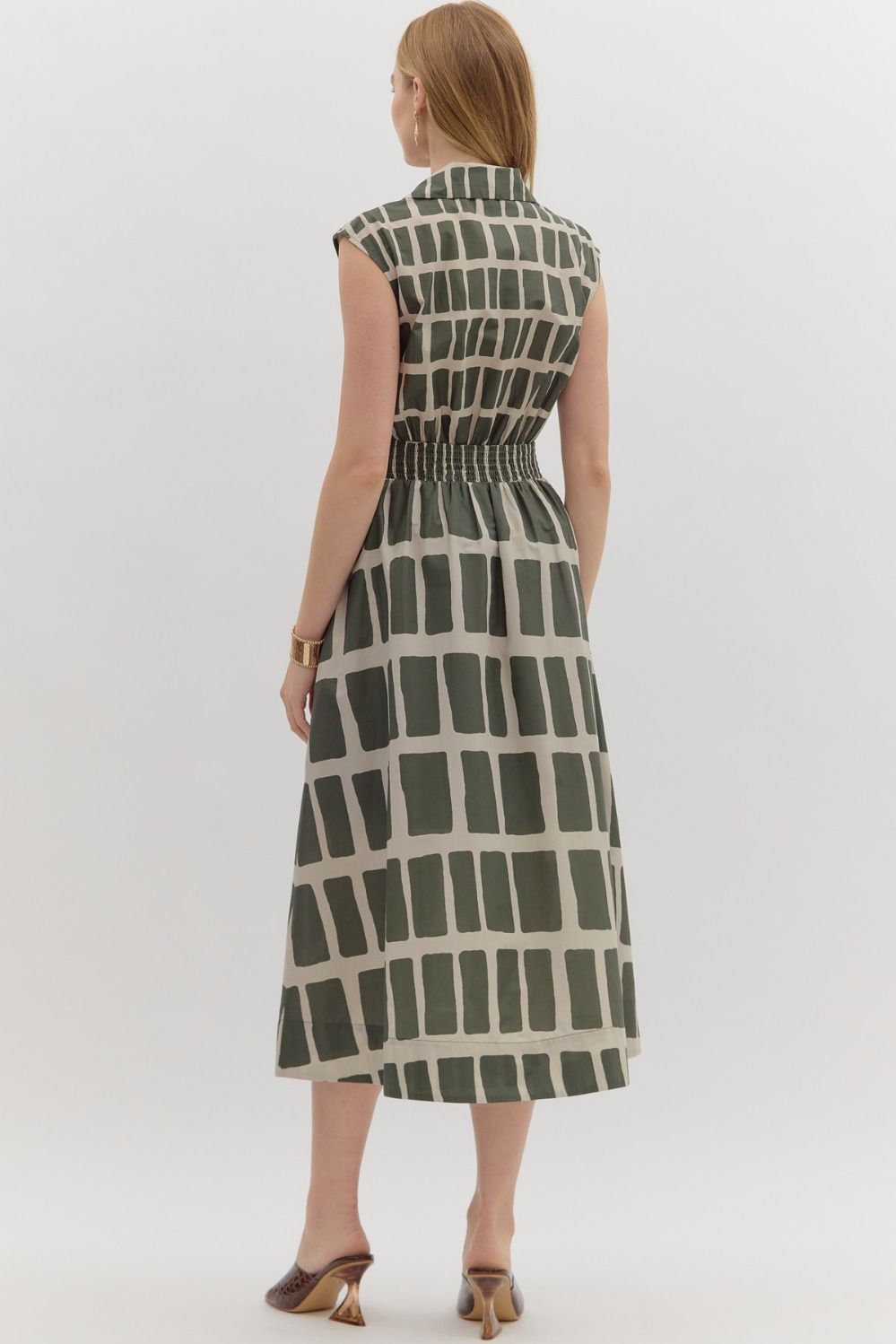Olive Abstract print sleeveless midi dress