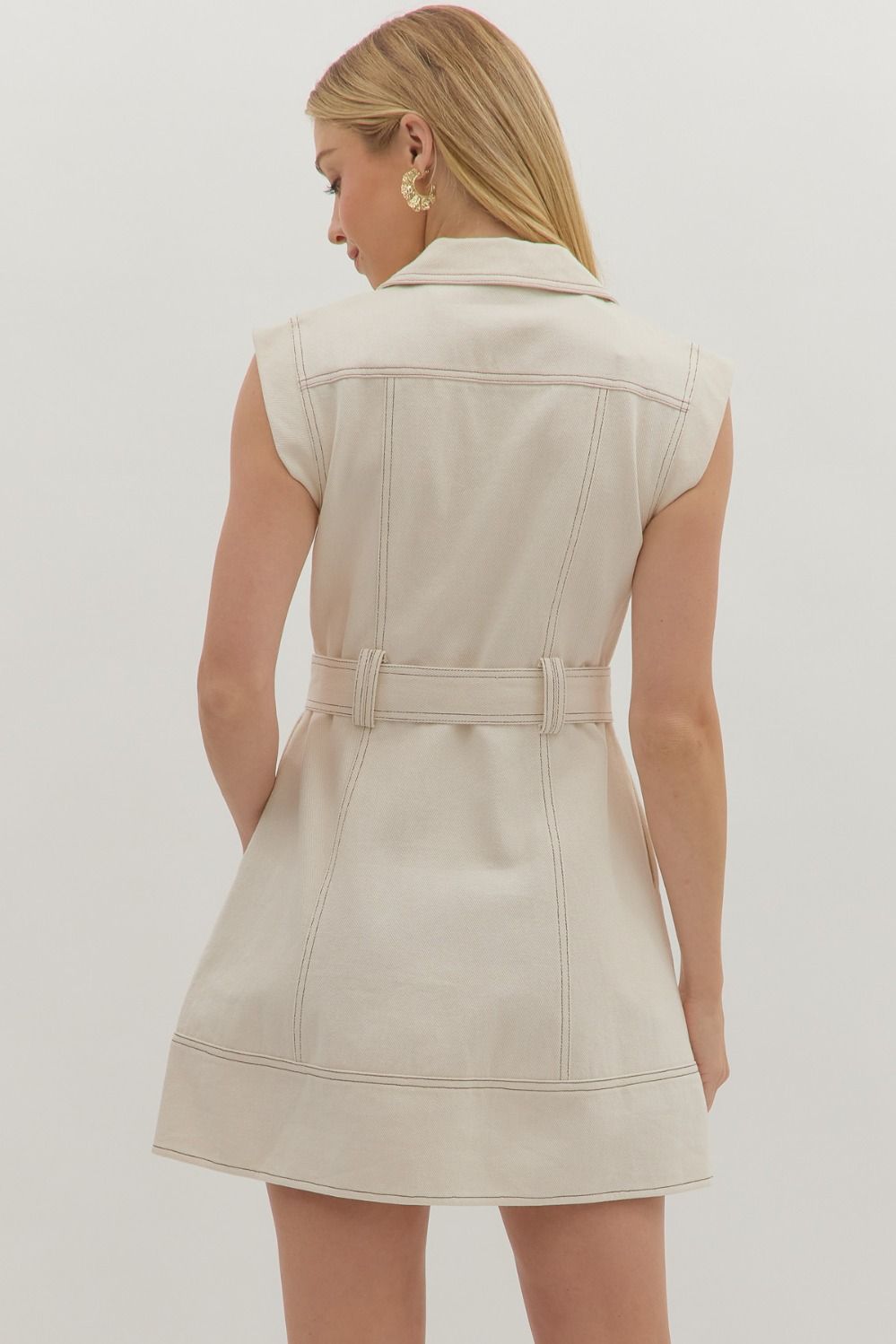Solid sleeveless lapel self-belt mini dress