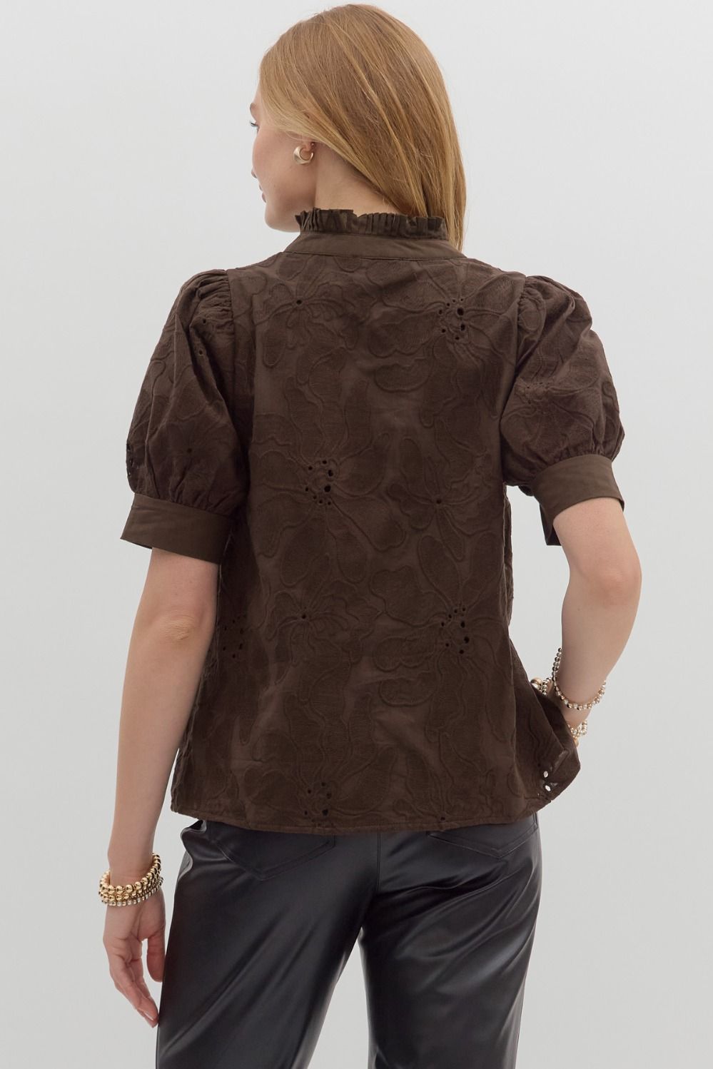Brown Floral embroidered short puff sleeve pullover top