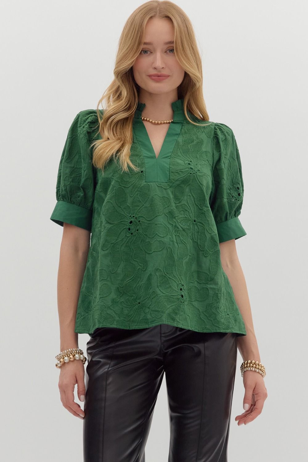 Green Floral embroidered short puff sleeve pullover top