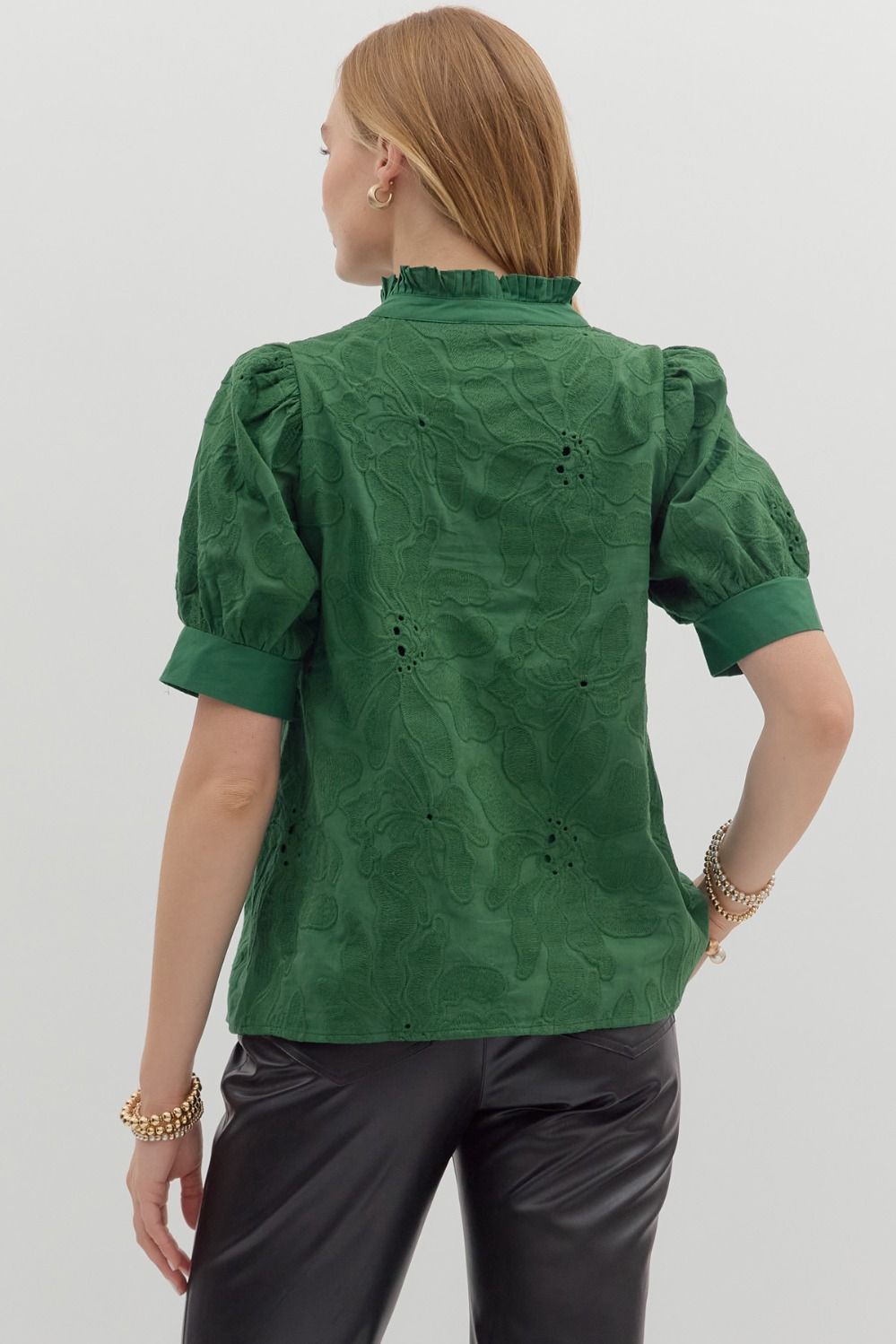 Green Floral embroidered short puff sleeve pullover top
