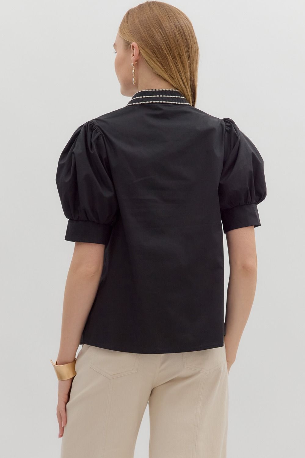 Solid cuff band short puff sleeve pullover top