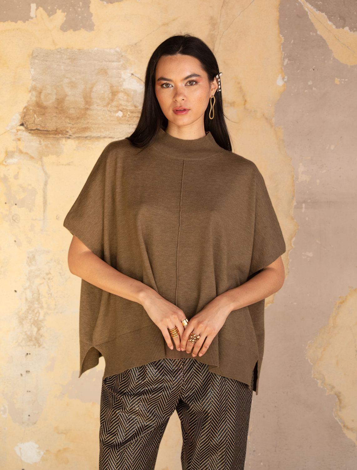Caroline Khaki Short Slv CFseam Mocknk Sweater