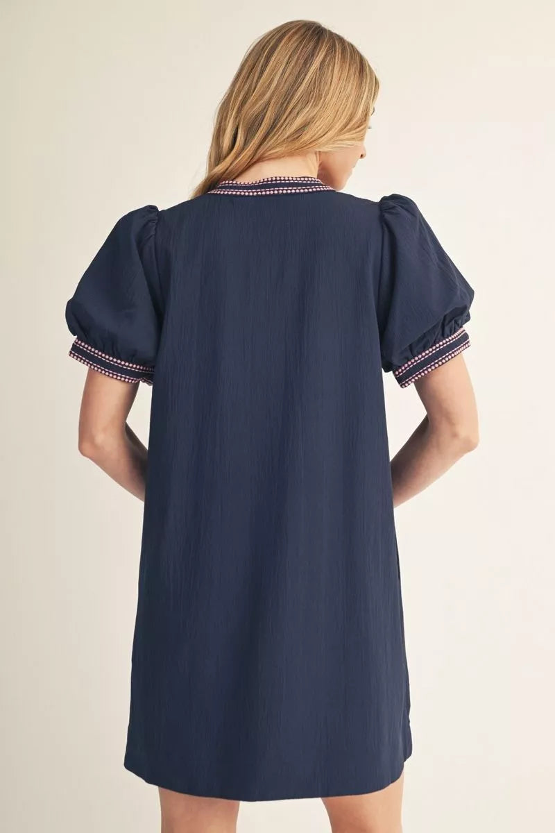 Navy Short puff sleeves crinkled solid shift dress