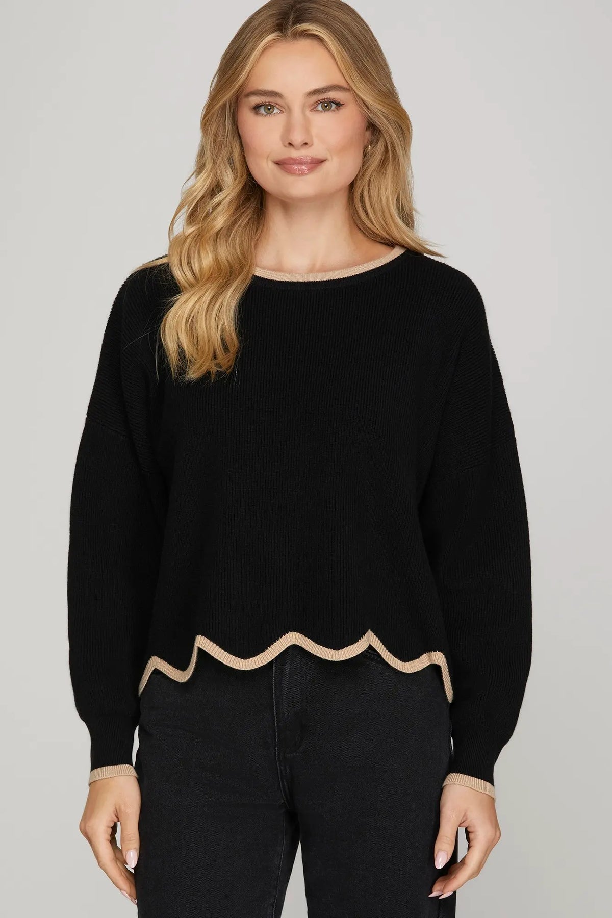 Black/Lt.Mocha Long sleeve scallop Hem sweater