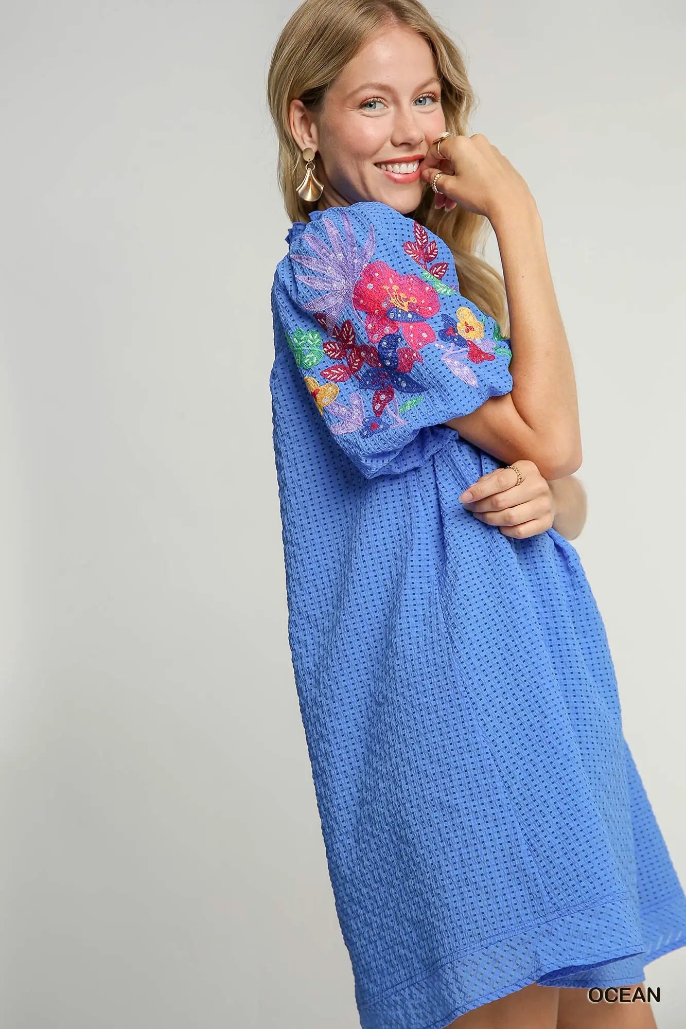 Ocean Blue seersucker embroidery sleeve dress