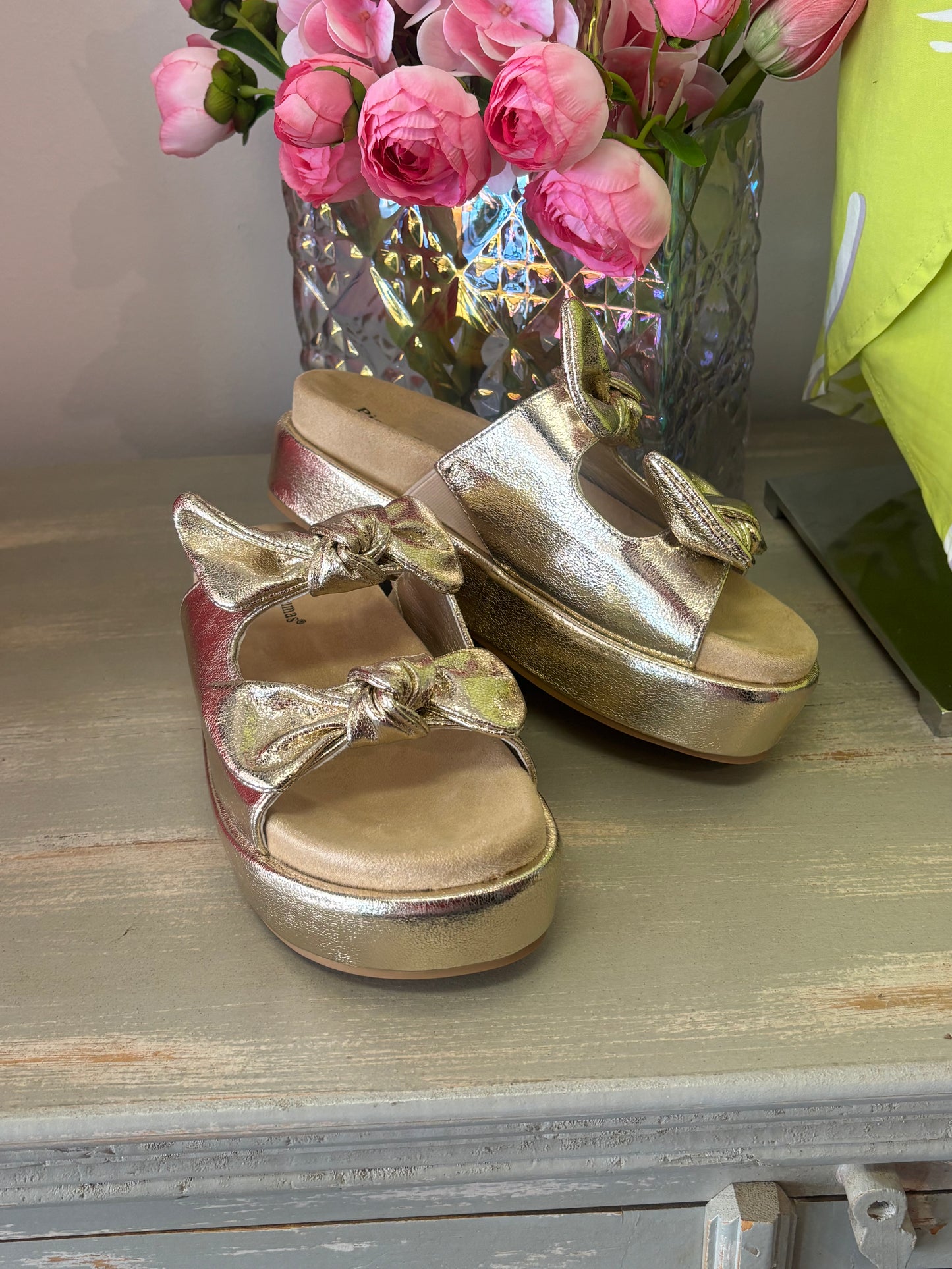 Mind Gold Bow Tie Platform Sandal
