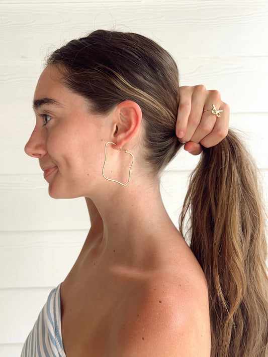 Wiggle Wiggle brushed square hoops