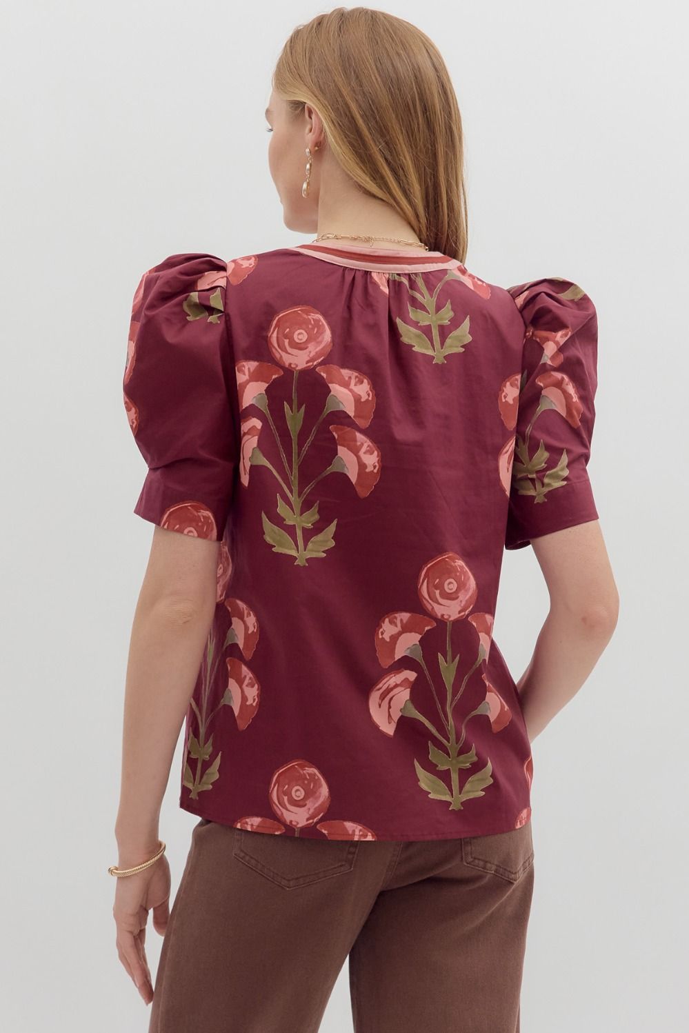 Floral print structured shoulder puff short sleeve top